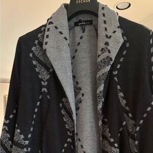 Shi by JOURNEYS Black and Gray Patterned Open-Front Coatigan